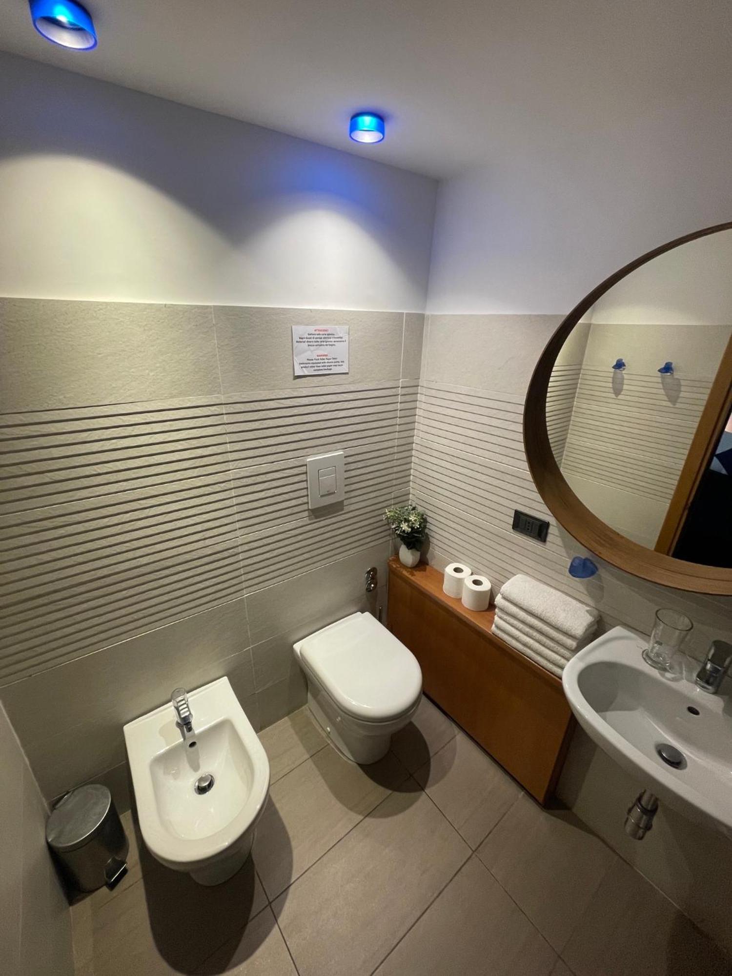 Lanova21 Bed & Breakfast Napoli Ngoại thất bức ảnh