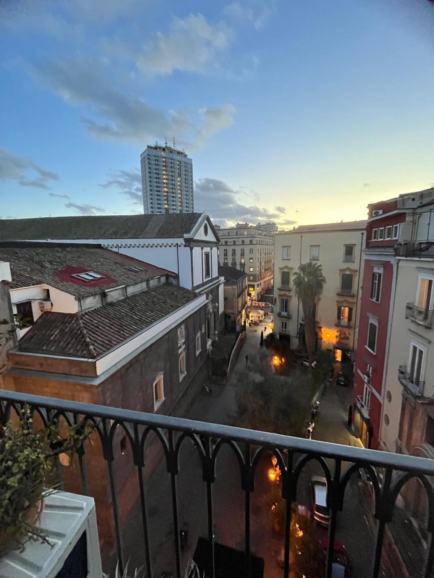 Lanova21 Bed & Breakfast Napoli Ngoại thất bức ảnh